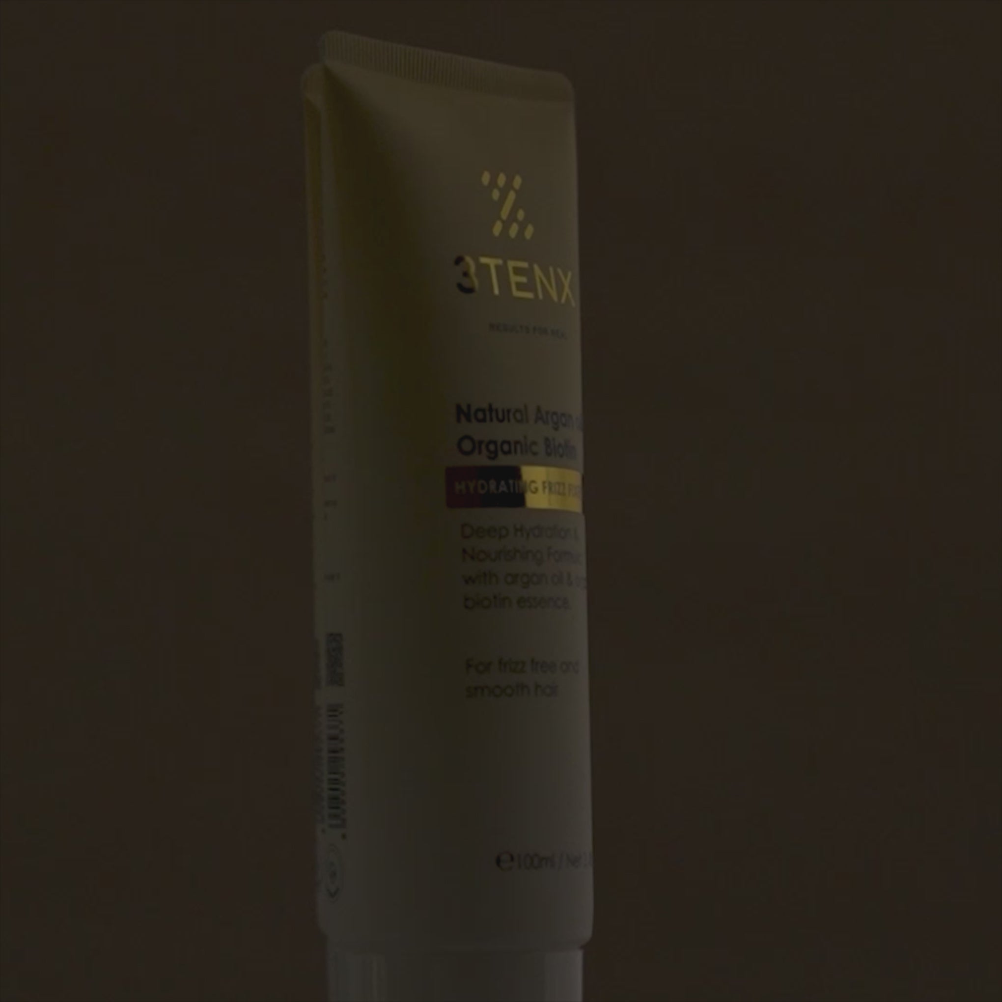 HYDRATING FRIZZ FIXER CREAM